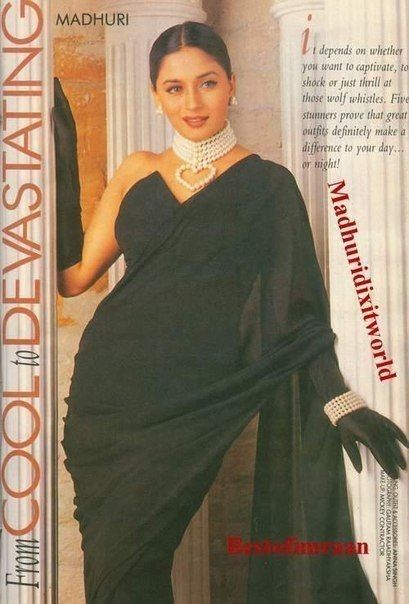 Retro Look Bollywood, Retro Saree Look, Retro Outfits 90s Women, Bollywood Icons, Aesthetic Bollywood, Retro Outfits 90s, 90s Bollywood Fashion, Bollywood Retro, Bollywood Aesthetic