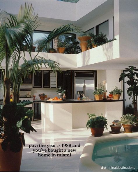 80s House Aesthetic, 80s Penthouse, Interior Decor Aesthetic, Home Design Luxury, 80s Miami, 1980s Home, Retro Homes, 80s House, Miami Apartment