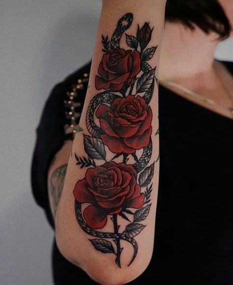 Arm Cover Up Tattoos, Rose Tattoo On Arm, Skull Rose Tattoos, Tato Minimal, Small Chest Tattoos, Red Rose Tattoo, Beautiful Flower Tattoos, Tattoo Inspiration Men, Red Ink Tattoos