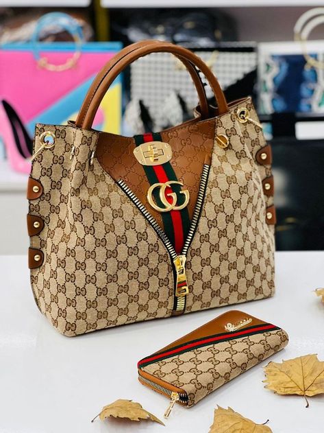 Gucci Bags Outlet, Women Bags Fashion Handbags, Gucci Handbags Outlet, Gucci Boots, Luxury Bags Collection, Gucci Handbag, Stylish Handbags, Bag Shoes, Handbag Heaven