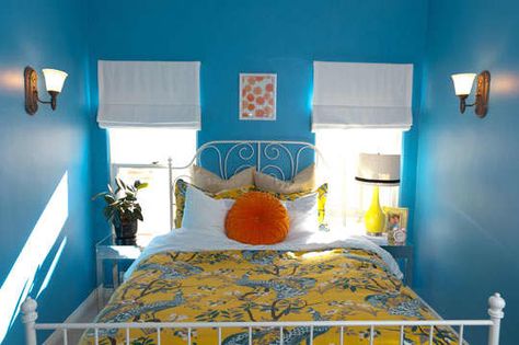 Bright Blue Bedroom Walls, Bright Blue Bedroom, Bright Blue Bedrooms, Art Deco Apartment Interior, Nanny Mcphee, Blue Painted Walls, Art Deco Apartment, Rental Ideas, Interior Paintings