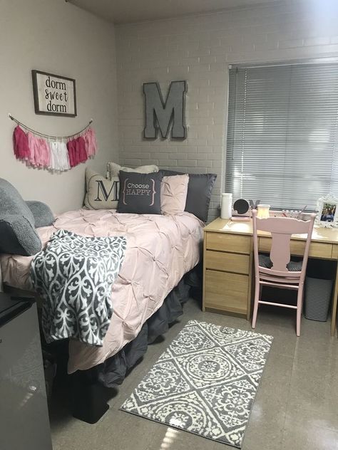 Pink Grey Dorm Room, Pink Gray And White Dorm Room Ideas, Pink Grey And White Bedroom Aesthetic, College Dorm Room Ideas Pink And Grey, Pink White And Grey Dorm Room Ideas, Light Pink And Grey Dorm Room, Pink And Gray Dorm Room Ideas, Pink And Gray Dorm Room, Pink And Grey Dorm Room