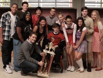 New Directions Glee, Rachel And Finn, Amber Riley, Kevin Mchale, Glee Fashion, Glee Club, Naya Rivera, Cory Monteith, Dianna Agron