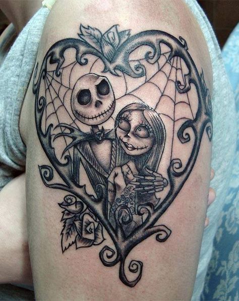 Jack Skellington tattoo Sally Tattoo, Christmas Tattoos, Jack Skellington Tattoo, Tim Burton Tattoo, Jack Tattoo, Jack Y Sally, Nightmare Before Christmas Tattoo, Kunst Tattoos, Christmas Tattoo