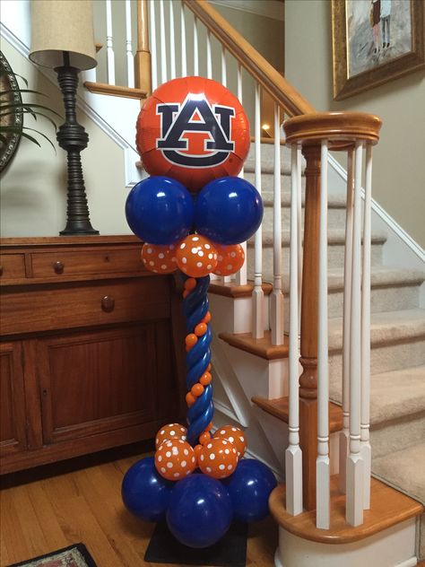 Auburn University Balloon column for graduation party Auburn Graduation Party Ideas, Auburn Party, Auburn Graduation, Santa Barbara University, College Cookies, Fsu Graduation, Graduation Board, Football Balloons, Graduation Boards