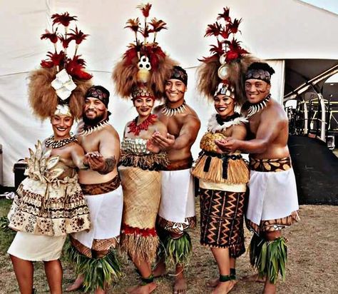 Polynesian Outfits, Samoan Dance, Poly Pride, Samoan Clothing, Samoan People, Samoan Dress, Polynesian Dance, Cultural Clothing, Polynesian Dress