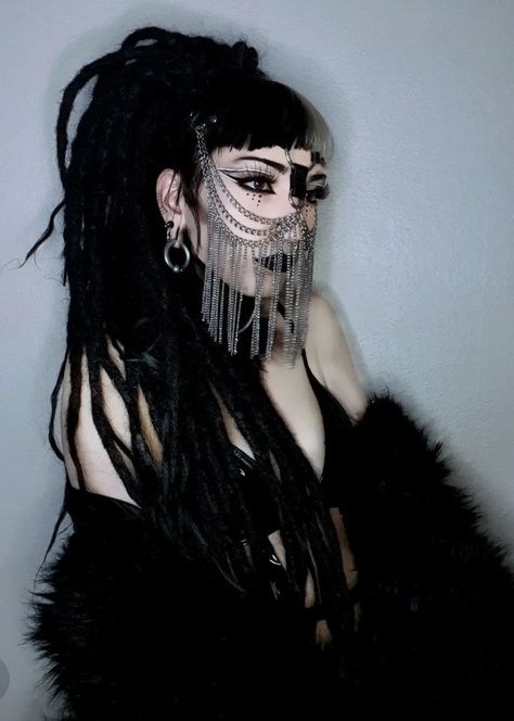 Swamp Inspired Fashion, Swamp Witch Outfit, Swamp Witch, Witch Outfit, Inspired Fashion, Goth Fashion, Halloween Face, Face Makeup, Halloween Face Makeup