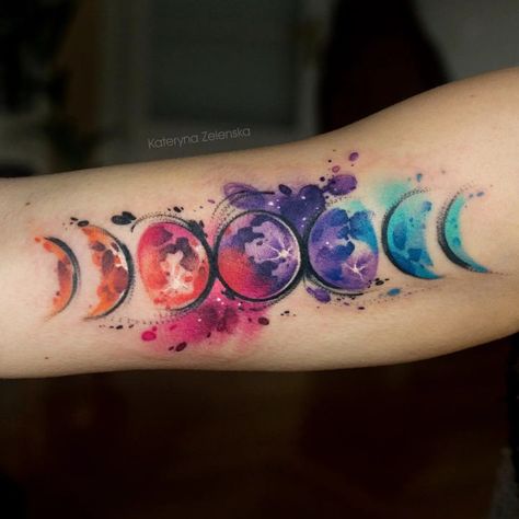 Watercolor Moon Tattoo, Watercolor Galaxy Tattoo, Watercolor Tattoo Ideas, Pagan Tattoo, Tattoo 2023, Surf Tattoo, Moon Phases Tattoo, Mystical Tattoos, Card Tattoo Designs