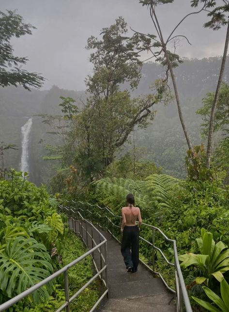 jane porter aesthetic | tarzan World Traveler Aesthetic, Jane Porter Aesthetic, Authenticity Aesthetic, Porter Aesthetic, Zen Lifestyle, Zen Life, Jane Porter, Vientiane, Foto Poses