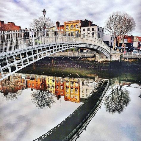 Reflection perfection of The Ha'penny Bridge Dublin! When will you be crossing it next? Pic @varjakpaul  #love #dublin #instatravel #instagood #igers #travel #pic #instadaily #photo #igersdublin #irlanda #ireland #lonelyplanet #igersireland #lovedublin #dublincity #dublinstreets #streets #dublinbuildings #dublinireland #visitdublin #Irland #streetphotography #hapennybridge #architecture #bridge #reflection Architecture Bridge, Visit Dublin, Love Ireland, Dublin City, Dublin Ireland, Sydney Harbour Bridge, Tattoo Idea, Lonely Planet, Travel Bucket List