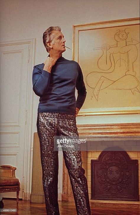 In the Paris salon, in front of a Picasso drawing, designer, Hubert de Givenchy stands wearing evening trousers in a nubby, silver brocade with a navy turtleneck all by Givenchy. ©Gettyimages French Men Style, Breakfast At Tiffany's Dress, Hubert Givenchy, Vintage Fashion 1960s, Bert Stern, Givenchy Couture, Fashion 1960s, Oscar Dresses, French Fashion Designers