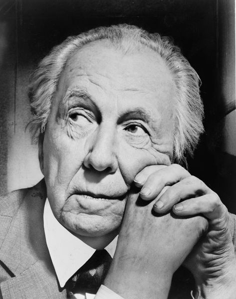 Frank Lloyd Wright Portrait, Usonian House, Frank Lloyd Wright Architecture, Frank Lloyd Wright Buildings, Prairie School, Frank Lloyd Wright Homes, Walter Gropius, Santiago Calatrava, American Architecture