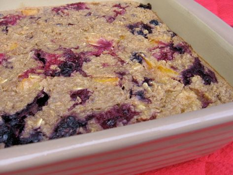 Weight Watchers Oatmeal Recipes, Weight Watcher Breakfast, Easy Baked Oatmeal, Oatmeal Baked, Casserole Healthy, Baked Oatmeal Recipes, Weight Watchers Breakfast, Cinnamon Oatmeal, Baked Fruit