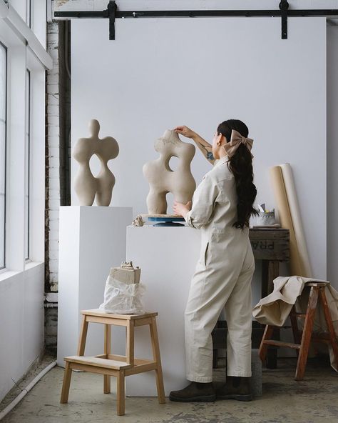 Sculptor Studio, Ceramics Ideas, Ceramics Ideas Pottery, Art Practice, Software Engineer, Metal Work, Sculptor, Sculpture Art, Metal Working