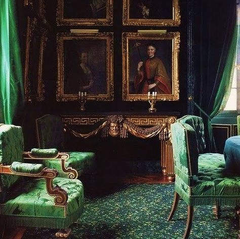 www.eyefordesignlfd.blogspot.com  Decorating With Emerald Green Slytherin Common Room, Walburga Black, Slytherin Pride, Greenhouse Effect, Victorian Aesthetic, Images Harry Potter, Dark Green Aesthetic, Slytherin House, Bellatrix Lestrange