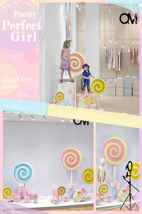 Sweet Candy Kids Window Display Candyland Window Display, Candy Window Display, Church Window Candy, Candy Store Window Display, Chocolate Store Window Display, Om Decoration, Toy Window Display, Candy Kids, Mall Decor