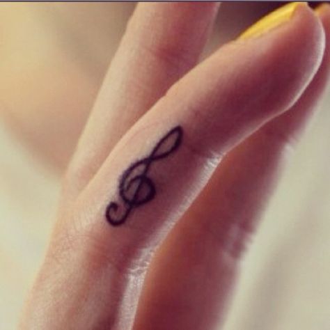 G-key G Key Tattoo, Sol Key Tattoo, Sol Key, Tattoo Behind Ear, Key Tattoo, Skin Art, Finger Tattoos, Infinity Tattoo, I Tattoo