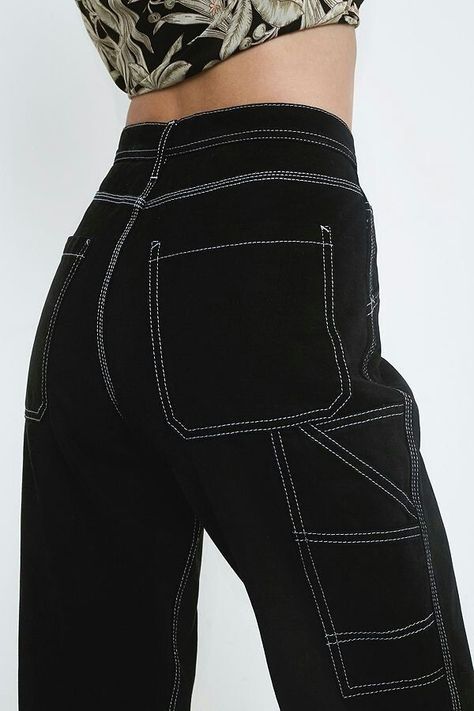 Definitely had a pair of these black carpenter pants with white contrast stitching in 7th grade, and loved the shit out of them. They were in my rotation of my favorite pants. There was a bit of a problem with jeans back then, though, and that was that they all had pretty unique, defining features, which meant that pickly little adolescent me wouldn't wear them more often than once a week. I mean, what would people say if I did something like that??? Oh, middle school...Jesus. Top Models For Stitching, Lines Aesthetic, Workwear Jeans, Viking Woman, Balloon Pants, Cargo Pants Outfit, Womens Fashion Jeans, Womens Fashion Casual Winter, Urban Fashion Women