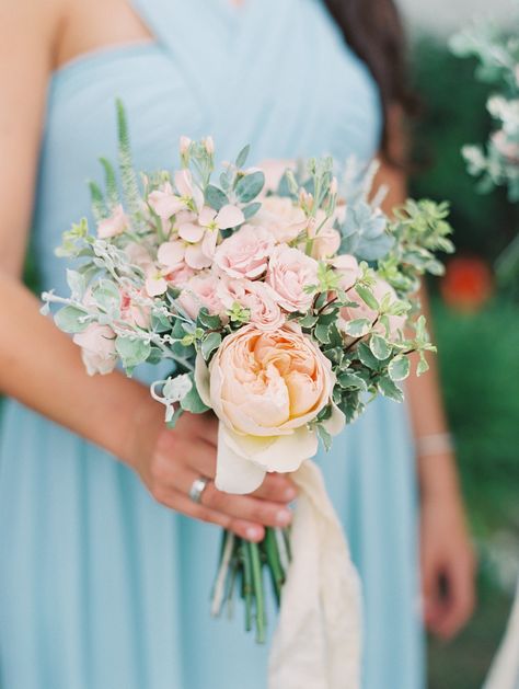 View entire slideshow: Spring+Wedding+Details on http://www.stylemepretty.com/collection/4569/ Prom Bouquet Teal Dress, Prom Bouquet Ideas Color Schemes, Malibu Photography, Tiny Bouquet, Wedding Planning Organizer, Prom Bouquet, Pantone 2016, Prom 2022, Prom 2020