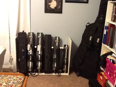 Violin and viola storage rack. It has freed up so much floor space! Music Room Storage, Home Music Rooms, Music Storage, Home Studio Setup, Music Room Decor, Organization Decor, Studio Setup, Ukelele, Diy Life Hacks