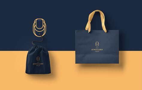 The Jewellery Shop on Behance Carry Bag Design For Cloth Shop, Cary Bag, Luxury Jewelry Shop, Luxury Paper Bag, Jewelry Packaging Design, Branding Elements, Paper Bag Design, Clothing Packaging, Luxury Business Cards