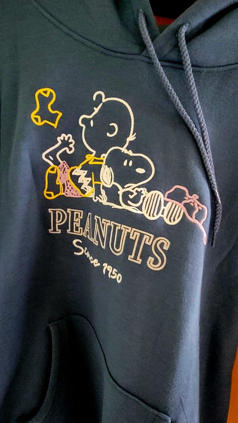 Snoopy Merch, Snoopy Hoodie, Silly Clothes, Birthday List, Peanuts Snoopy, Plaid Pants, Girls Dream, Cute Fits, Girly Outfits