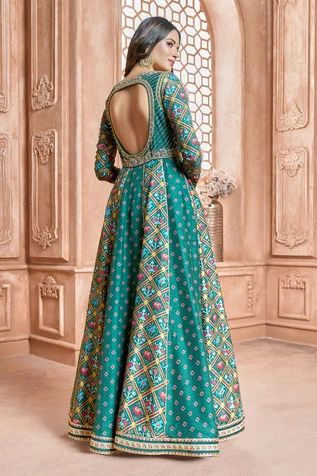 Shop for Ariyana Couture Green Patola Print Anarkali Set for Women Online at Aza Fashions Tassel Dupatta, Patola Print, Green Anarkali, Maharani Designer Boutique, Latest Dress Design, Georgette Dupatta, Embroidered Bodice, Designer Boutique, Embroidered Dupatta