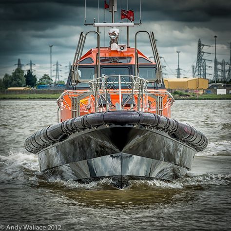 Orc 171 Pilot Boat. Axopar Boats, Ocean Fishing Boats, Pilot Boats, Motor Boat Racing, Offshore Powerboats Racing, Military Helicopter, Helicopter, The Unit