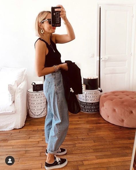 Slouchy Jeans Outfit, Black Mom Jeans Outfit, Minimalista Sikk, Mom Jeans Outfit Summer, Boyfriend Jeans Style, Outfits Con Jeans, Jeans Outfit Winter, Slouchy Jeans, Look Jean