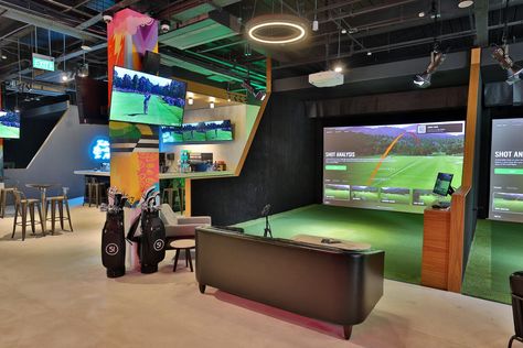 Five Iron Golf Singapore - Cecil St - EventUp Steph Curry Golf, Sport Bar Design, Golf Bar, Indoor Golf Simulator, Pizzeria Design, Golf Room, Indoor Golf, Golf Simulator, Dining Menu