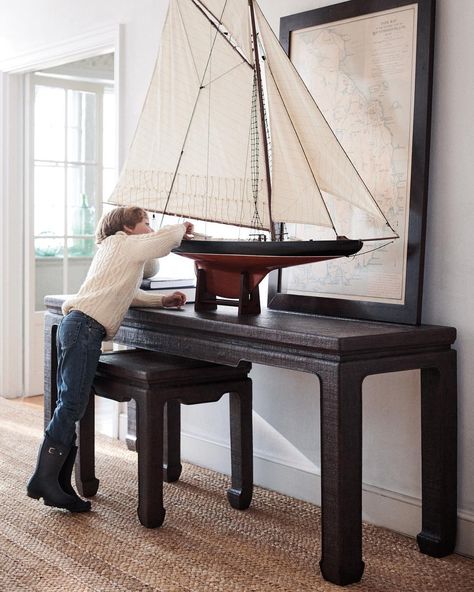 Ralph Lauren Home on Instagram: “Raffia-wrapped and nautically-styled #ralphlaurenhome Gallerie console and end table” Ralph Lauren Interiors, Ralph Lauren Bedroom, Ship Decor, Coastal Interiors Design, Timeless Interiors, Beach House Style, New England Style, Hamptons Style, Coastal Interiors