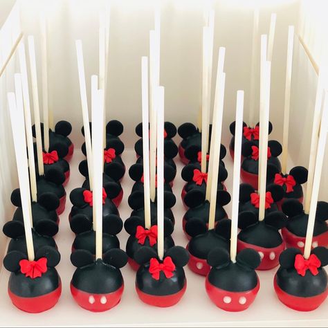 Mickey And Minnie Cake Pops, Mickey Mouse Cakepops, Mickey Mouse Dessert Table, Cake Pops Mickey Mouse, Mickey Cakepops, Mickey Mouse Desserts, Mickey Mouse Cake Pops, Mickey Cake Pops, Disneyland Party