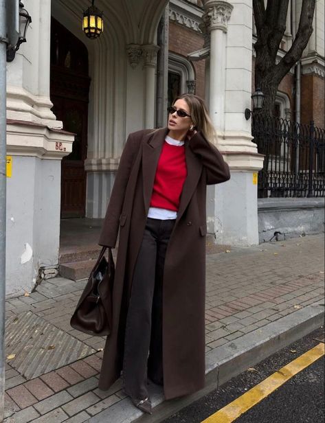 Brown Coat Outfit, Chica Chola, Dinner Outfit Casual, Latina Outfits, Latina Fashion Outfits, Corporate Outfits, Brown Coat, Mode Inspo, Autumn Outfit