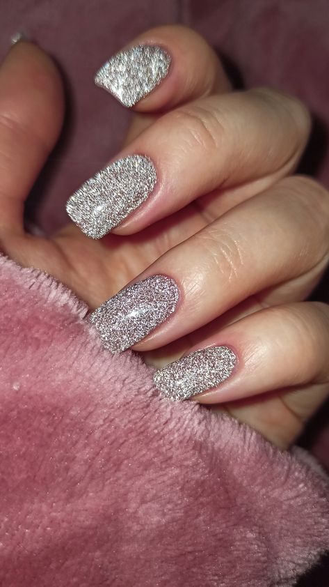 Glitter reflective square nails, champagne color. Reflective Nails, Glitter, Nails