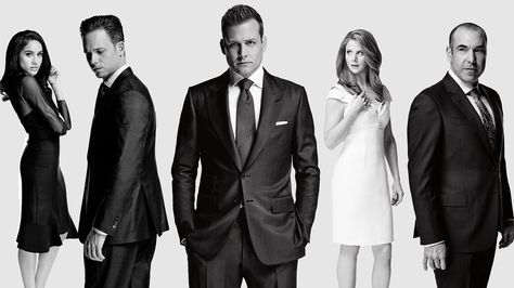 There's a reason you feel like you intimately know Harvey Specter, Mike Ross, Rachel Zane, Donna Paulsen, and Louis Litt -- because you do! When you've spent this many hours together, you start to form a bond, and that's why we're super-pumped that Suits' 100th episode airs this summer! Suits Serie, Specter Suits, Josh Charles, Donna Paulsen, Harvey Specter Suits, Matt Czuchry, Sarah Rafferty, Julianna Margulies, Gina Torres