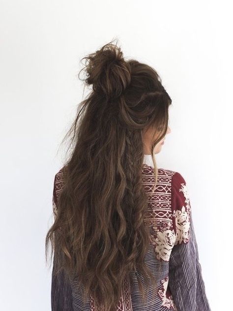 Long Wavy Hair Half Up Half Down, Long Hair Half Up Half Down Bun, Half Up Half Down Brown Hair, Messy Half Up Half Down Hair, Punchy Hair, Messy Half Bun, Messy Half Up Half Down, Nightclub Hairstyles, Western Hairstyles