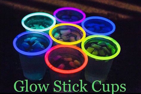 Glow Party Decorations, Custom Party Cups, Glow Stick Party, Glow Party Supplies, Birthday Party Cups, Neon Birthday, Glow Birthday, 70s Party, Glow Stick