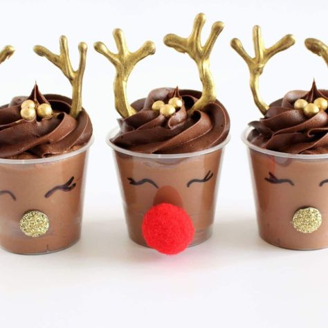 Rudolph Chocolate Mousse Dessert Cups Cup Decoration Ideas, Eggless Mousse, Mousse Dessert Cups, Easter Egg Dessert, Cupcake Savvy, Christmas Snacks Easy, Mini Mousse, Chocolate Mousse Desserts, Healthy Christmas Snacks