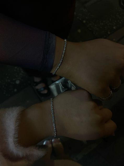 Matching friendship bracelets with your best friend Matching Friendship Bracelets Aesthetic, Flirty Friendship Aesthetic, Friendship Bracelets Aesthetic, Matching Aesthetic, Matching Friendship Bracelets, Bracelets Aesthetic, Bracelet Aesthetic, Always Forever, Total Eclipse