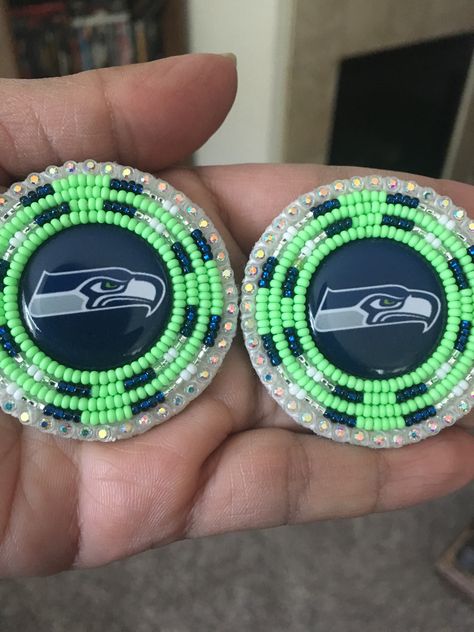 Seahawks beaded earrings Beaded Dallas Cowboys Earrings, Circle Beaded Earrings Native American, Seahawks Beaded Earrings, Medicine Wheel Beaded Earrings, Native Beaded Cab Earrings, American Jewelry, Native American Beadwork, Beading Projects, Native American Jewelry