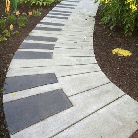 Music Garden, Path Ideas, Garden Walkway, Music Decor, Garden Pathway, Backyard Projects, Frank Lloyd, Lloyd Wright, Diy Backyard