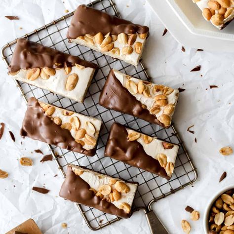 How to make peanut butter nougat - One Sweet Mama Nougat Recipe, Caramel Candy, Reeses Peanut Butter Cups, Caramel Recipes, Vanilla Cream, Chocolate Dipped, Creamy Peanut Butter, Peanut Butter Cups, Vegetarian Chocolate