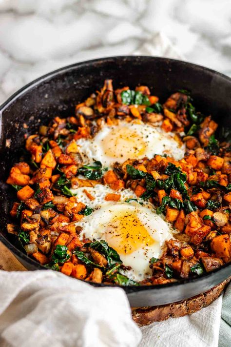 Cajun Breakfast, Butternut Squash Hash, Breakfast Potatoes Skillet, Sunny Side Up Eggs, Winter Brunch, Chorizo Breakfast, Brunch Inspiration, Breakfast Skillet, Breakfast Hash