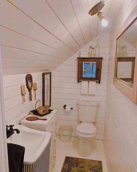 19 Attic Bathroom Ideas We Want to Copy