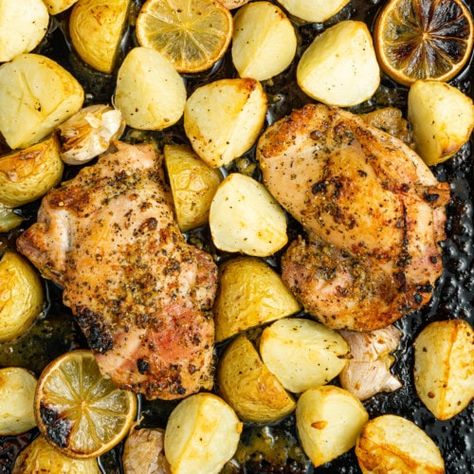 Lemon and Garlic Chicken Tray Bake - Eight Forest Lane Bake Garlic, Chicken Tray Bake Recipes, Lemon And Garlic Chicken, Chicken Tray Bake, Tray Bake Recipes, Lemon Garlic Chicken, Tray Bake, Baked Garlic, White Potatoes