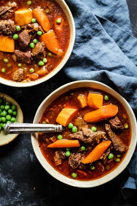 Beef Stew Recipe Crockpot, Stew Recipe Crockpot, Beef Broth Soup Recipes, Beef Stew Video, Broth Instant Pot, Bone Broth Soup Recipes, Bone Broth Instant Pot, Beef Soup Bones, Instant Pot Beef Stew Recipe