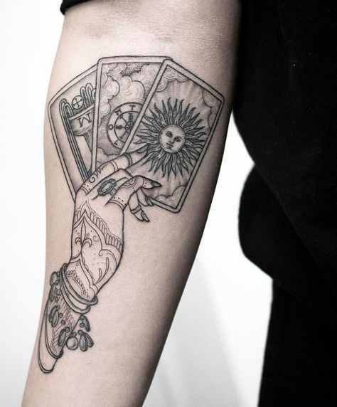 ⚠️Want more ?⚠️ Follow @xocub_ on Pinterest ‼️ Tarot Card Tattoo, Tarot Tattoo, Witch Tattoo, Tattoo Hand, Card Tattoo, Dream Tattoos, Eye Tattoo, Half Sleeve Tattoo, Trendy Tattoos