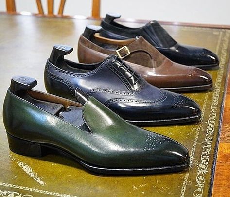 Alligator Dress Shoes, Alligator Shoes, Black Leather Oxfords, Shoe Making, Crocodile Shoes, Gentleman Shoes, Bespoke Shoes, Handmade Leather Shoes, Classy Men