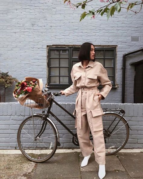 Autumn shopping list 2019:  utility boilersuit Boiler Suit Outfit, Pretty Midi Dresses, Hoop Dress, Suit Outfit, Bright Dress, Simple Fall Outfits, Plain White Tee, Boiler Suit, Checked Blazer