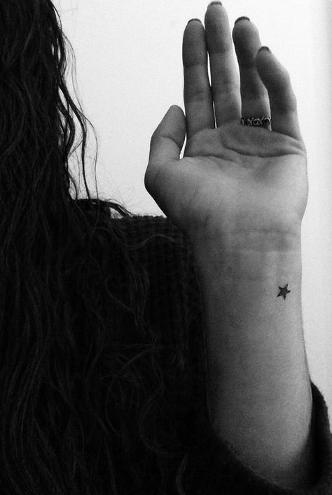 Mini Star Tattoo Simple, Super Star Tattoo, Small Black Star Tattoo, Filled In Star Tattoo, Angel Star Tattoo, Handpoke Star Tattoo, Star On Hand Tattoo, Star Tattoo Women, Small Star Tattoos For Women